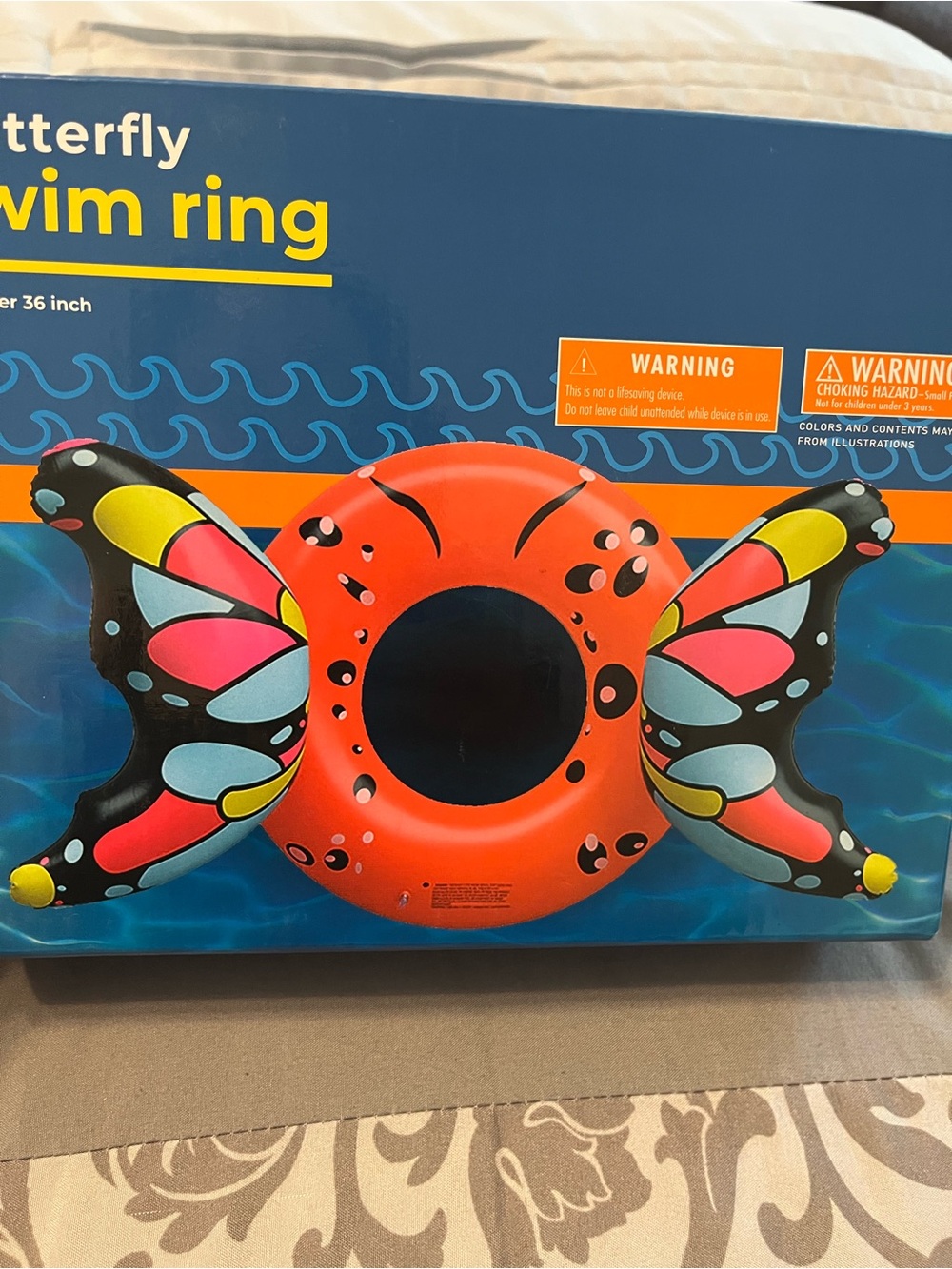 Pool float - Picture 3 of 7